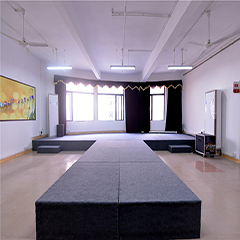 佛山市禅城区伊丽莎白美容职业培训学校美容课