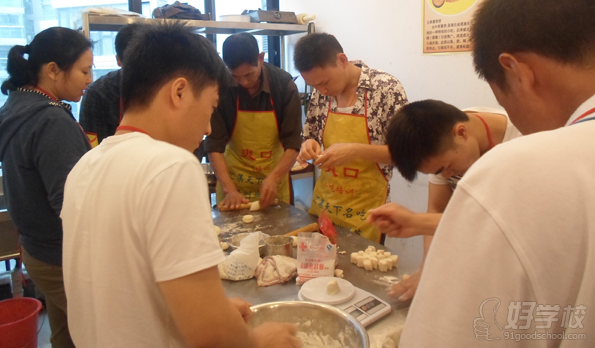 飘飘香小吃技术培训-现在教学