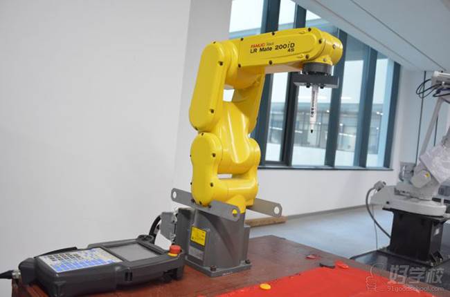 杭州指南车机器人培训学院的环境如何?