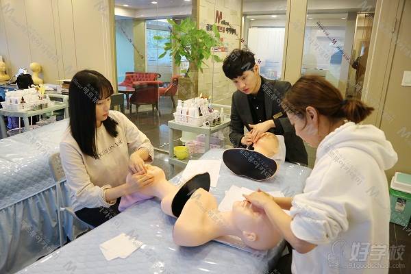 海口韩式皮肤管理面部身体管理培训课程