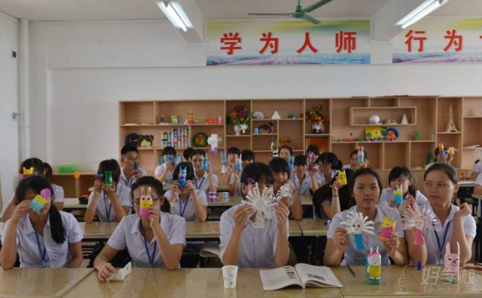 成都市中山职业技术学校 幼儿学前教育专业 手工制作课程