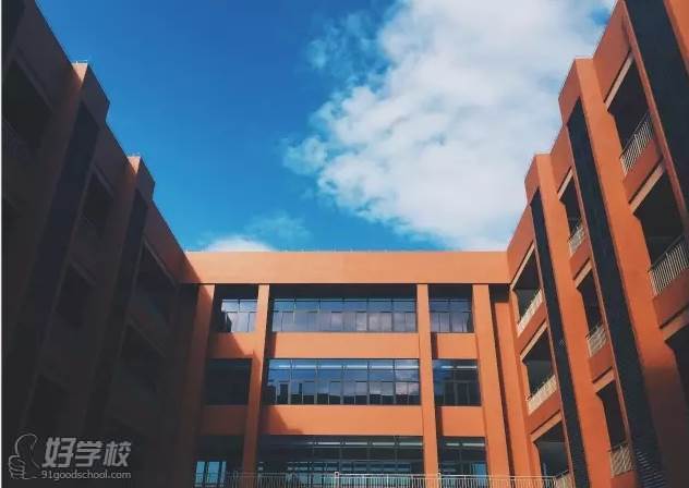 广州大学华软软件学院 学校环境