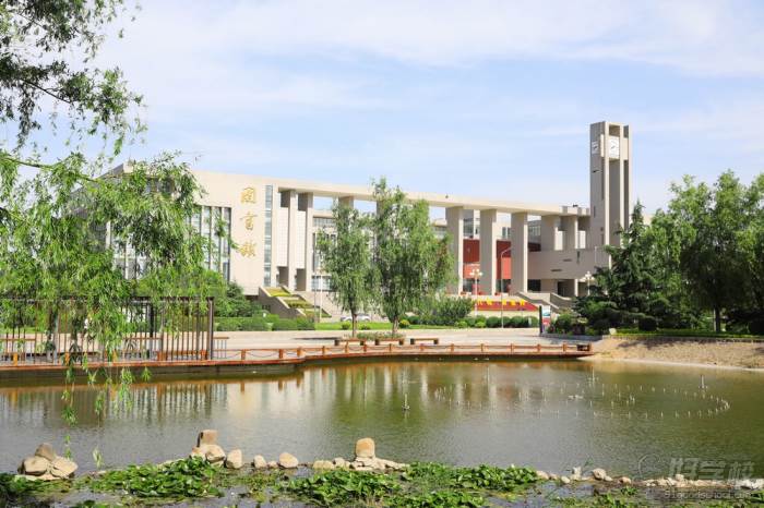 郑州科技学院 校园环境