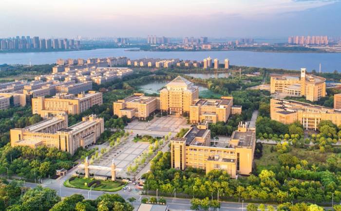 武汉科技大学-校园环境