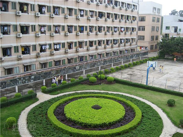 图广东工业制造技工学校的教学环境