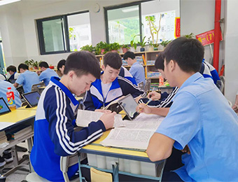 富宁上海新纪元外国语学校高考复读招生简章