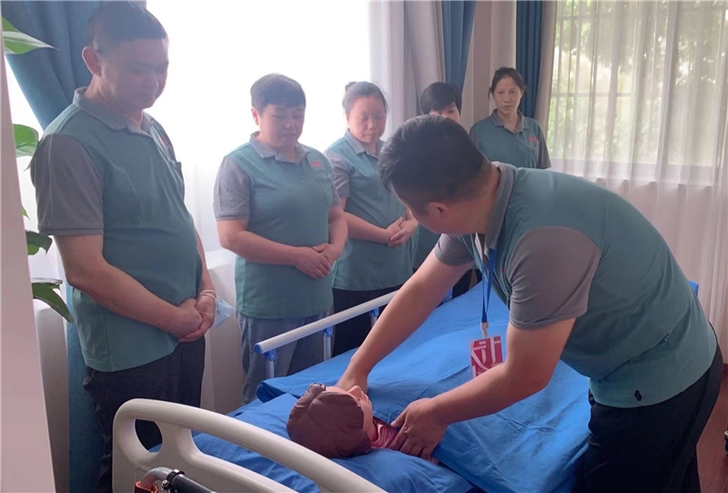 上海专业家政养老护理培训班