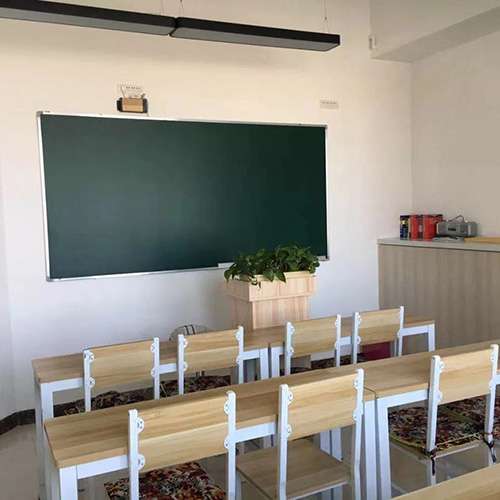 赤峰明仁艺考培训学校