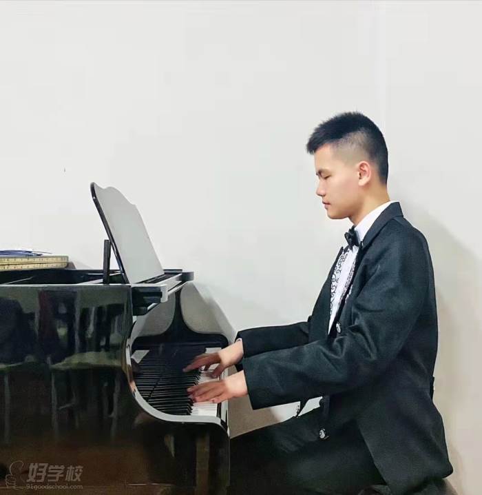 陈俊豪星海音乐学院