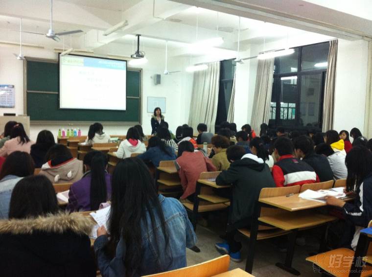 广州新世界教育大班培训环境