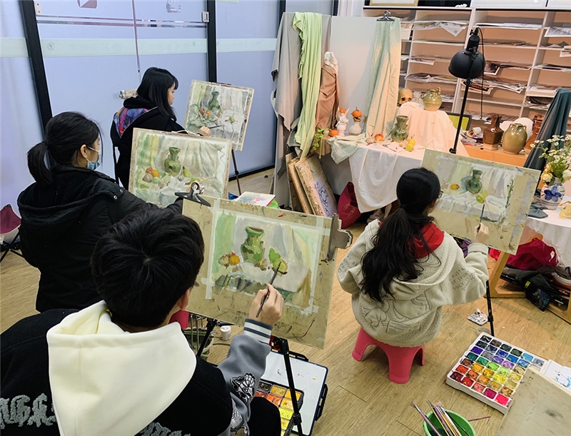 广州高中阶段美术艺考班