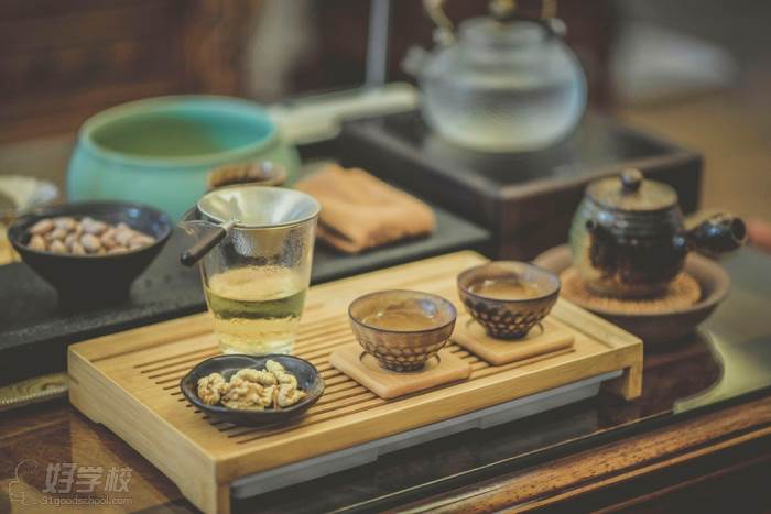 恒尔慧（HOH)咖啡调酒茶艺培训学校 茶艺课程