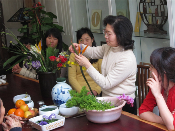 鈺涵國(guó)藝會(huì)館花道名師楊綠翠