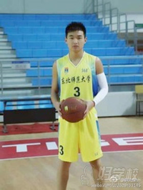 深圳飞跃篮球培训刘子豪教练