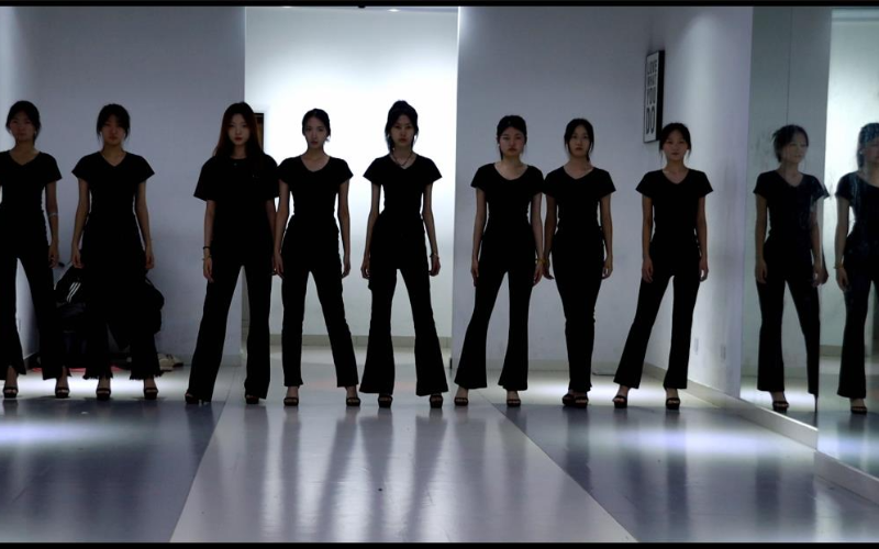 石家庄空乘、航服艺考培训班