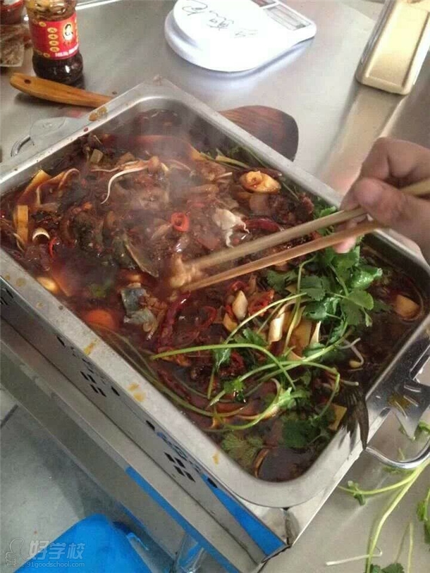 攜擬學(xué)員做出的美味食物