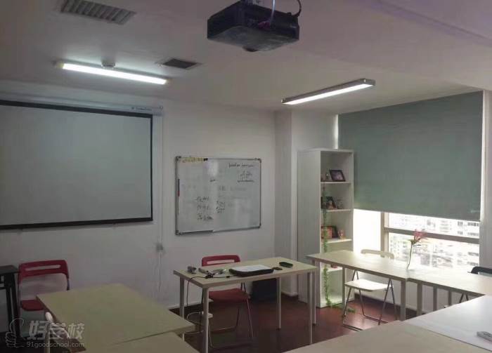 深圳新语汇国际语言中心教室环境