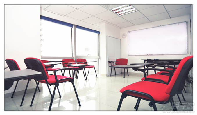 加华语言培训学校宽敞明亮的教学环境图片
