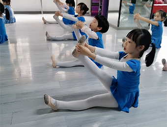 廣州少兒中國舞基礎班