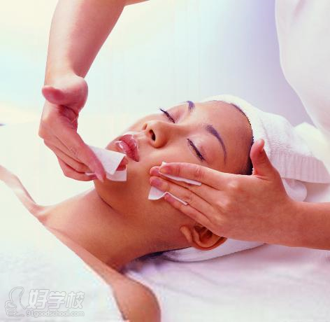 深圳专业美容师全科培训班美容一阶