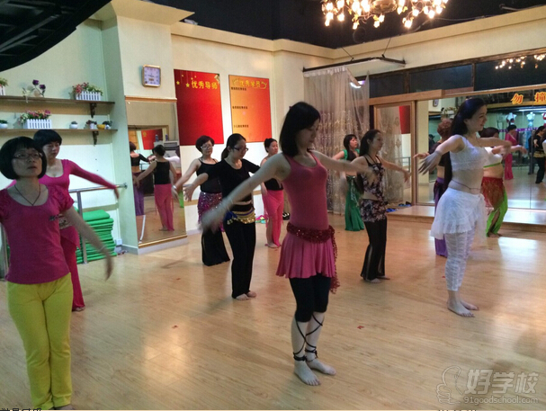 广州阿拉丁舞蹈培训中心--上课情况