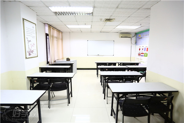 深圳新世界教育培训中心课室环境