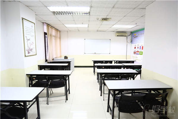 深圳市新世界教育培训中心--课室