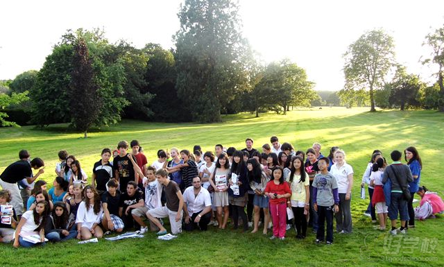 英国学生、中国学生交流合照