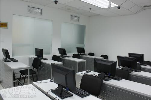 北京尚观科技有限公司广州分公司--教学机房