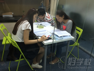 北京津桥国际教育小班教学环境