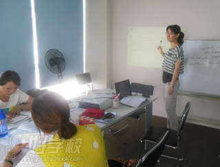 北京津桥国际教育小班上课环境
