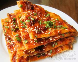 剛剛好學(xué)校學(xué)員制作的土家醬香餅