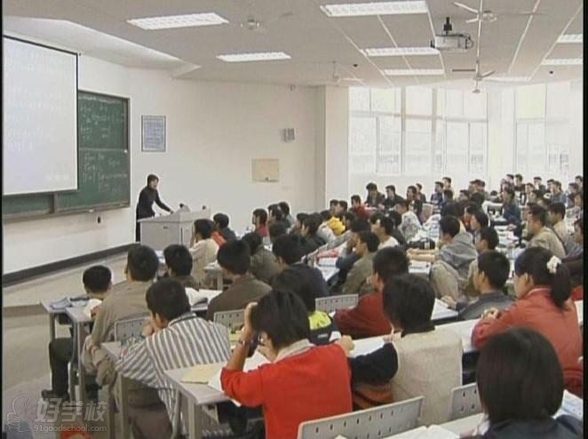 上海文汇教育学校教学师生课堂情景