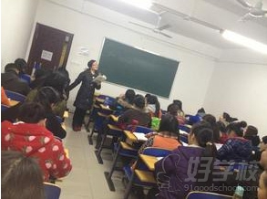 上海亿时代业余进修学校（上课氛围）