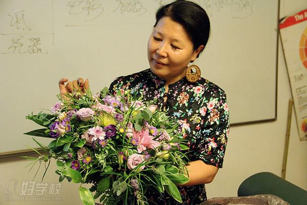 北京荷兰布尔玛花艺学院邓红云老师