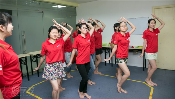 广州千样好职业培训学校师生互动