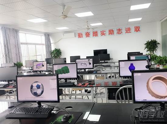 上海攸杰数控模具培训中心 教学环境