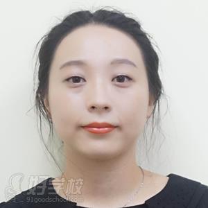 武汉欧亚外语培训学校韩语讲师왕룡