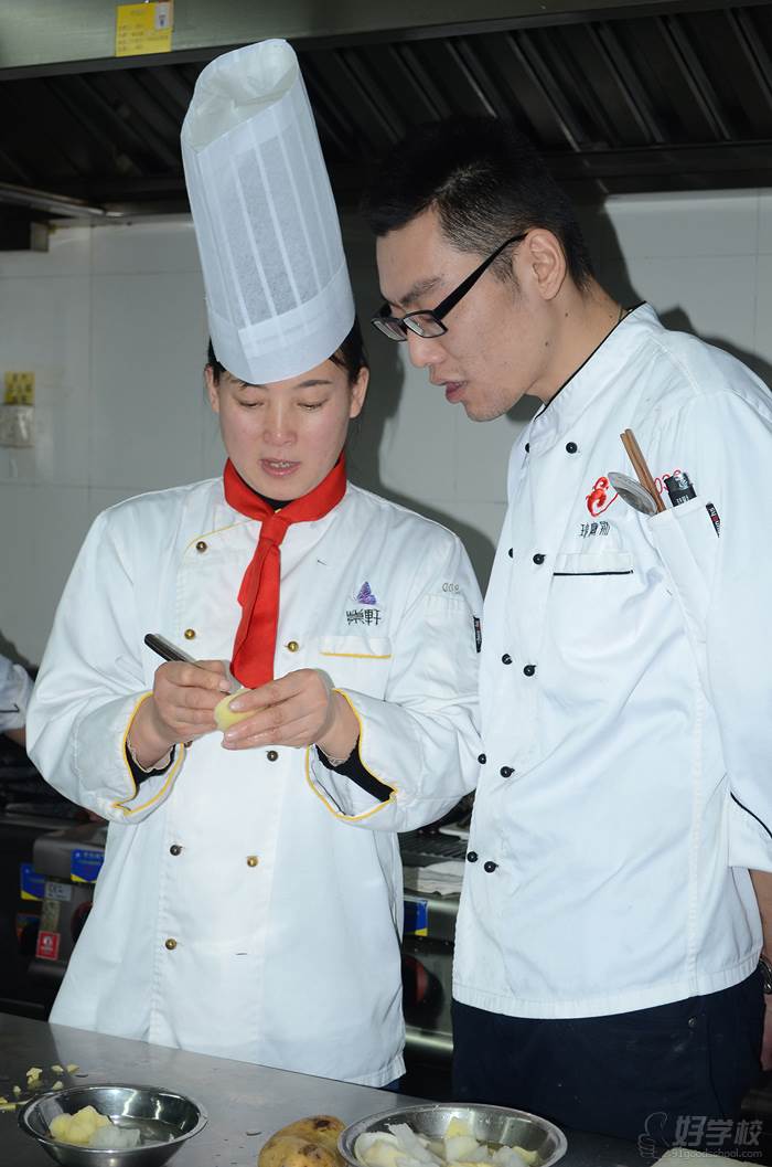 南京夫子庙烹饪学校一对一教学风采