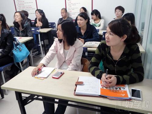 广外及香港中文大学研究生受邀来德聪做公开课