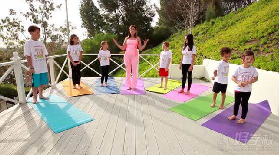 国际少儿瑜伽协会儿童瑜伽授课现场