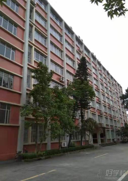 广外华侨港澳台联考培训中心(广州侨诺教育) 教学环境 广外华侨港澳台联考培训中心(广州侨诺教育) 教学环境