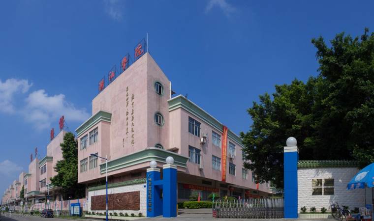 廣州市藍(lán)天技工學(xué)校校區(qū)環(huán)境