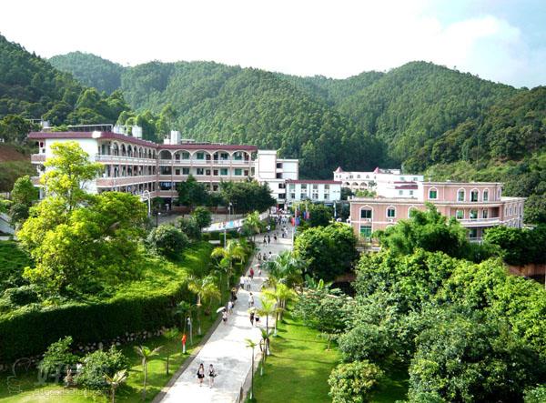 華航航空學校廣州分校校區環境 華航航空學校廣州分校校區環境