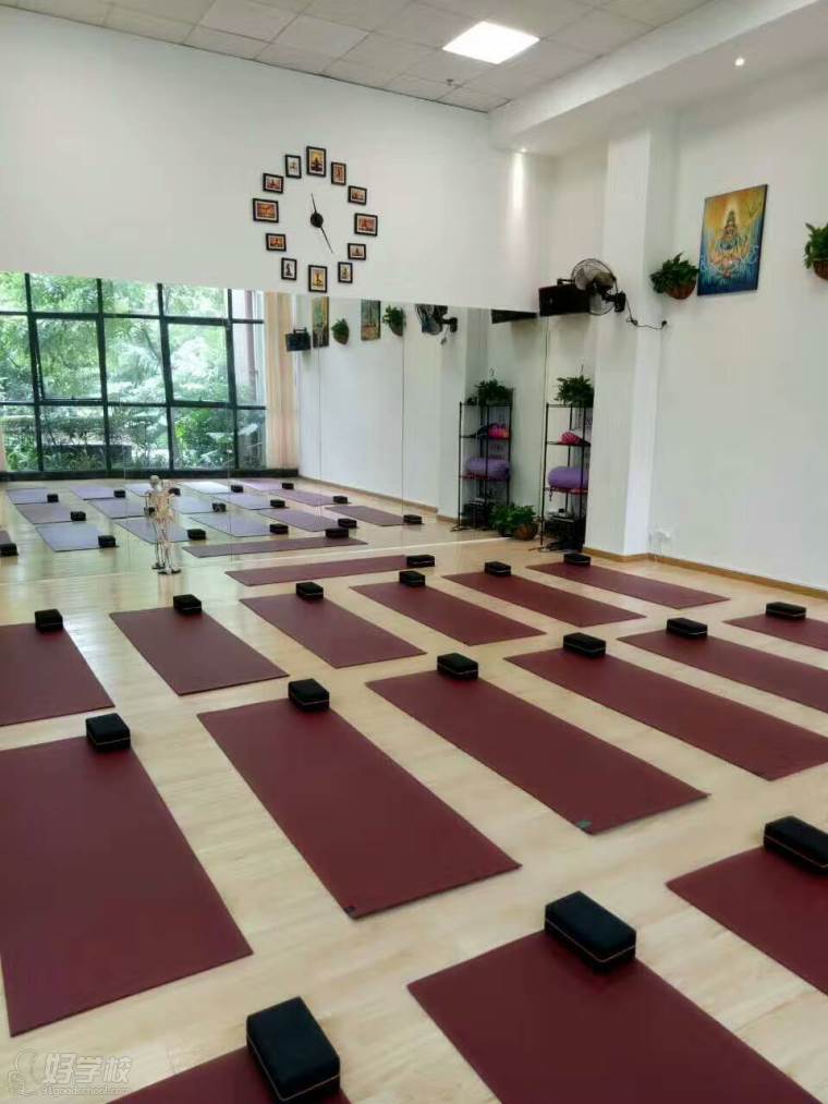 尚悦瑜伽教室环境