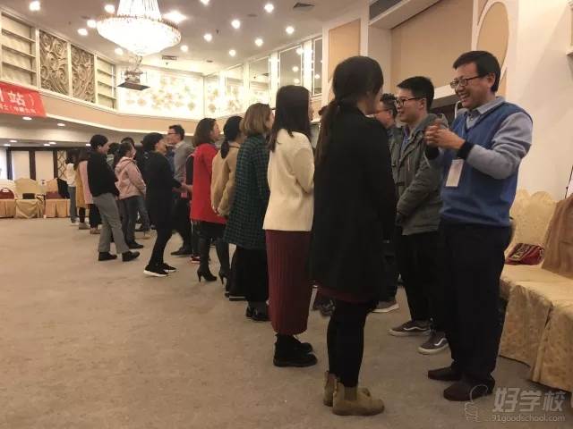 学员课上互动中