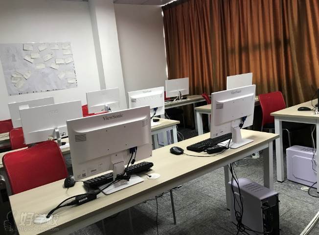 红松电脑课室