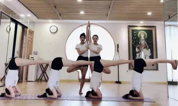 贵阳瑜伽协会教练培训中心 学员风采 贵阳瑜伽协会教练培训中心 学员风采