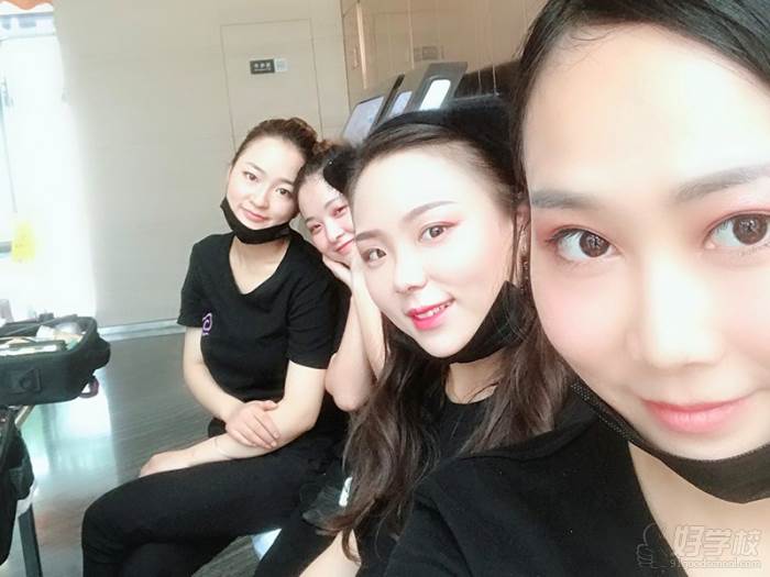 杭州伊黛希美妆国际化妆师团队