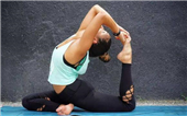 身体僵硬，练习瑜伽开肩开髋难该怎么办？